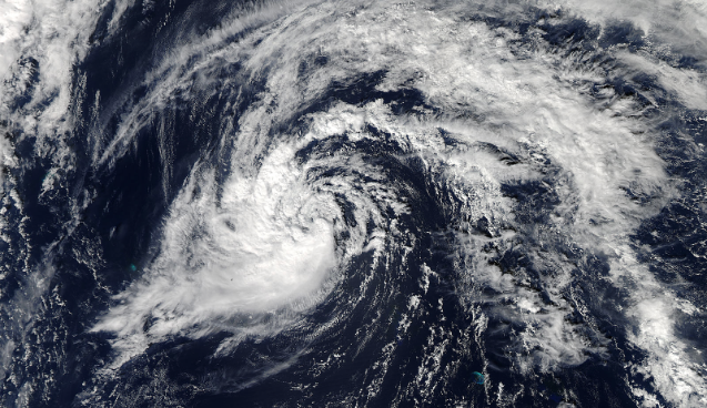 Lluvias y vientos sobre Vancouver por tormenta tropical Ana