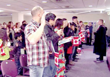 canada Más de 200.000 ciudadanos en 2014
