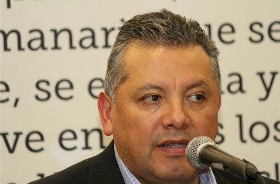 Exito en presentación del libro El Hombre Polifónico Alejandro Saravia