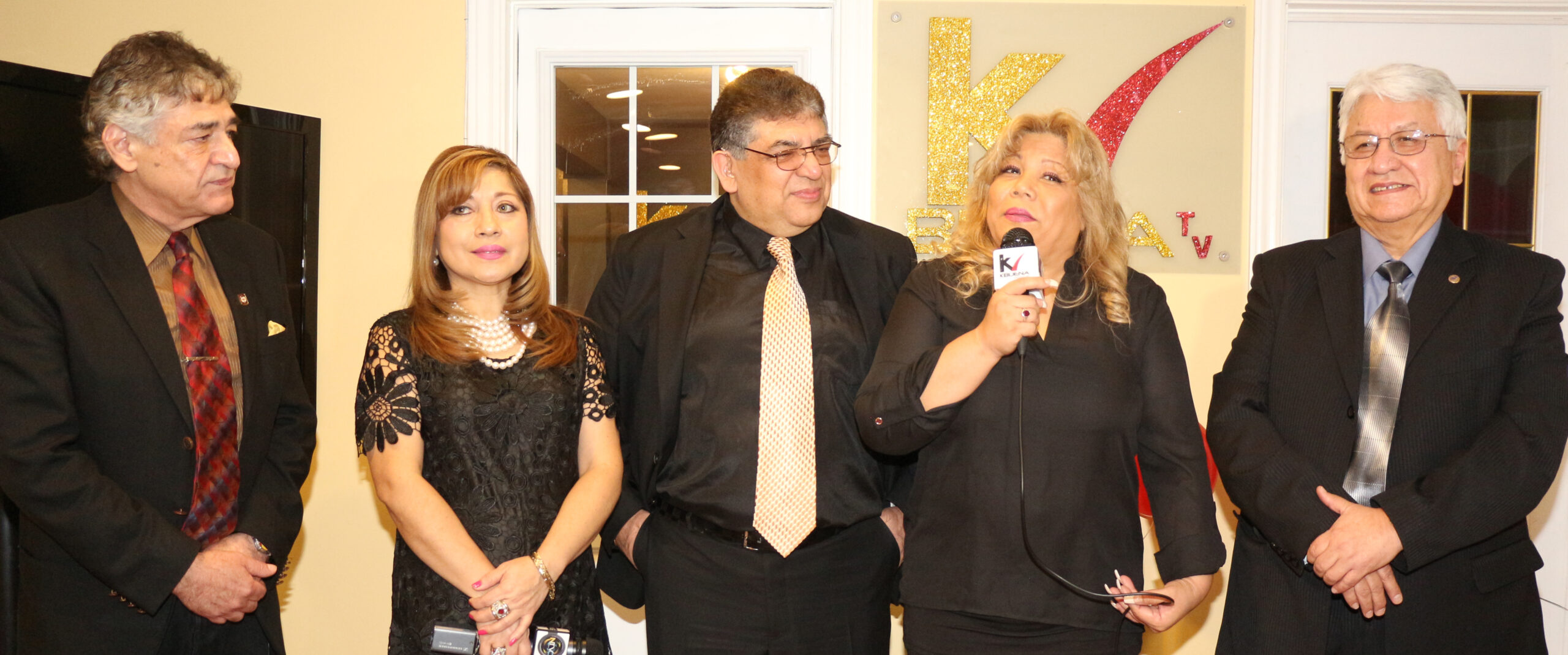 Charlas de Café ya suenaduro en KBuena Radio