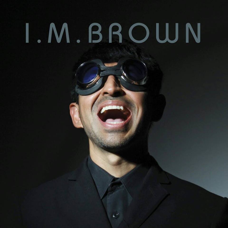 Julio Zuviri ahora es C:EL CAMBIO de unartista transgénero