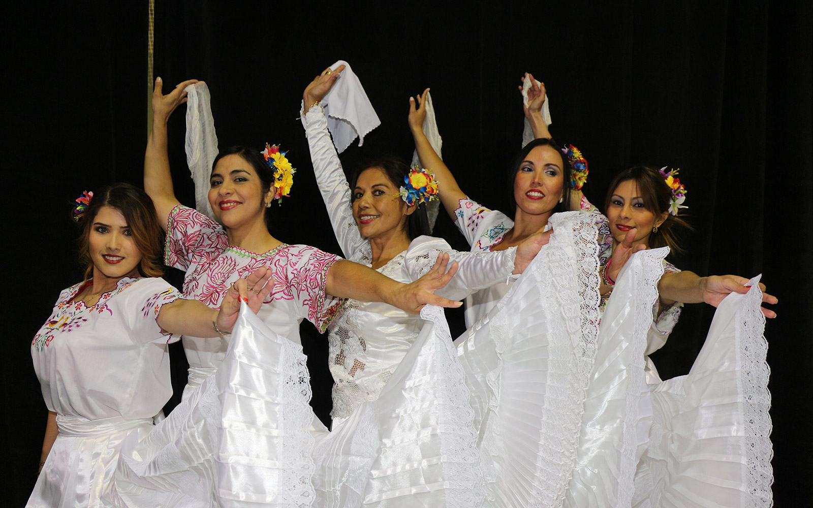El grupo de baile Rosario Vega