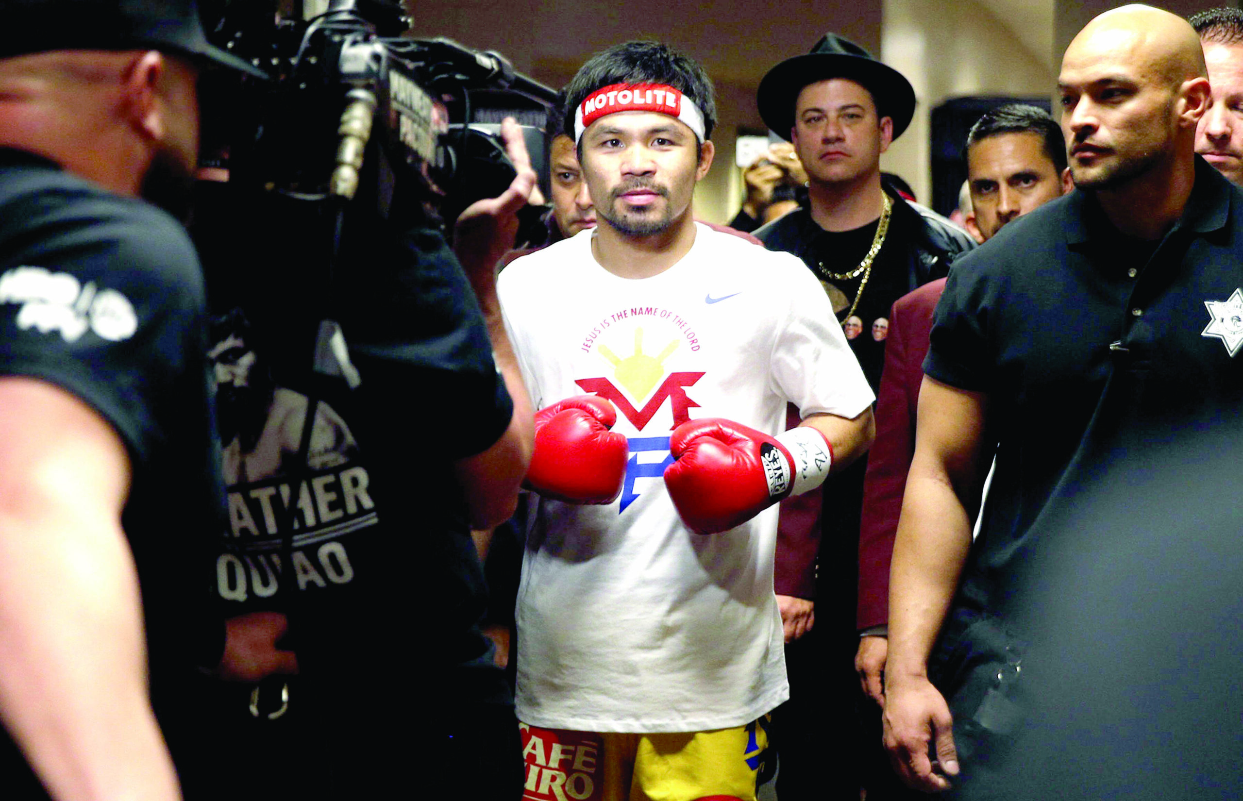 MAYWEATHER JR. DERROTÓ A PACQUIAO Y MANTUVO SU INVICTO