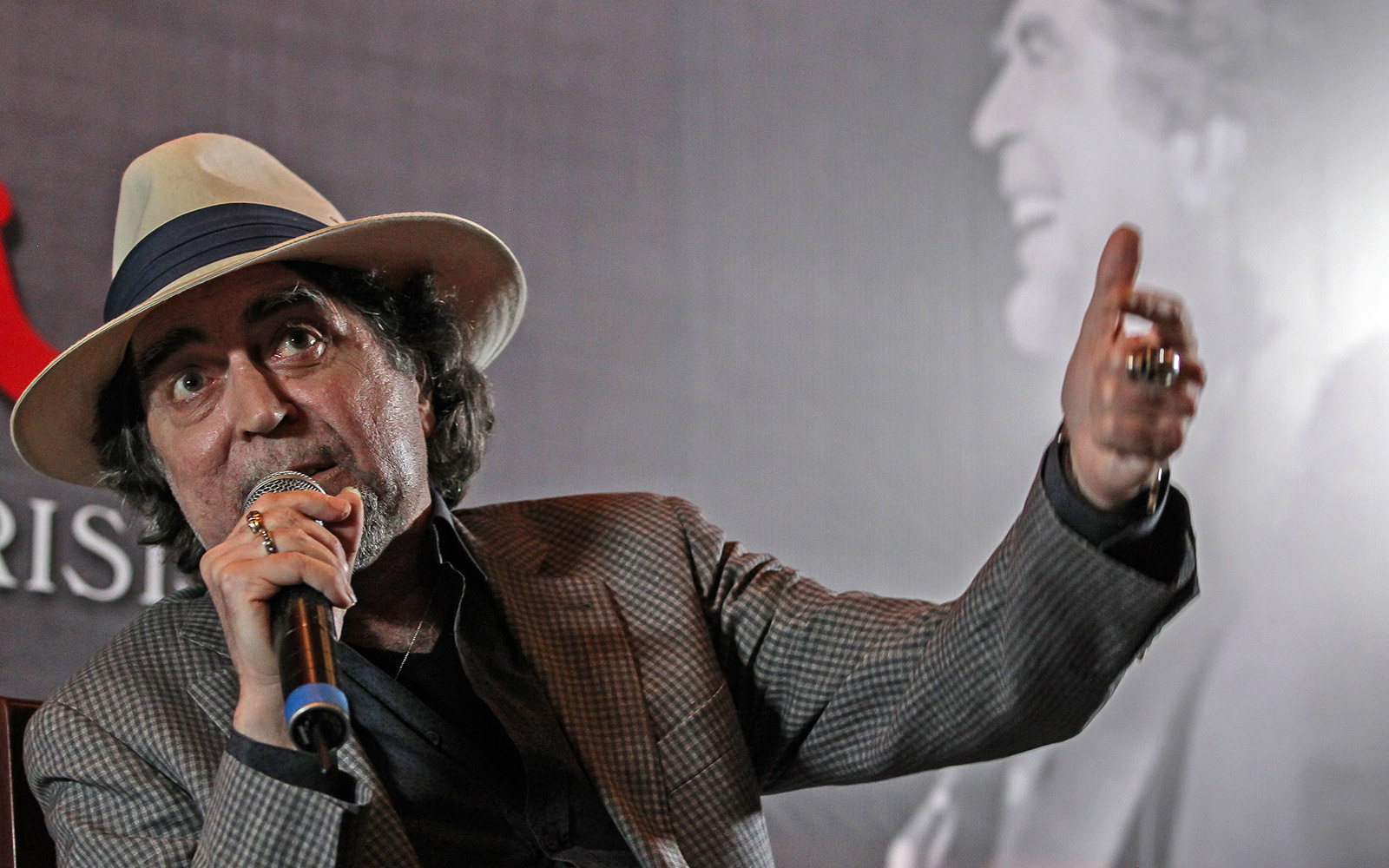 A Sabina le importa “un carajo” su trascendencia tras sus cenizas