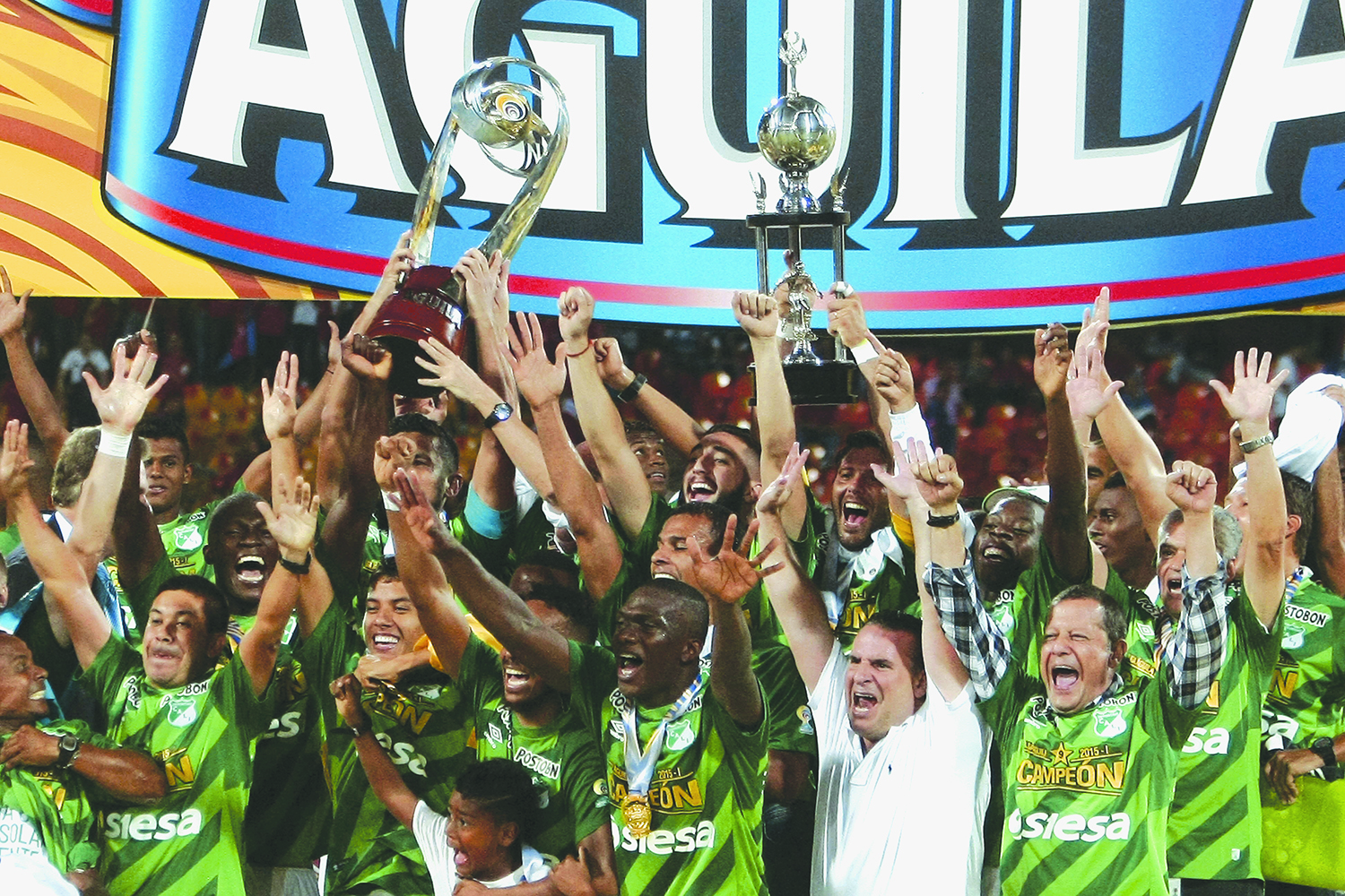 EL DEPORTIVO CALI GANA EL TÕTULO DEL TORNEO APERTURA DE COLOMBIA