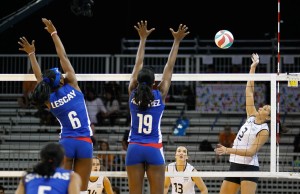 alexcastro_voley3