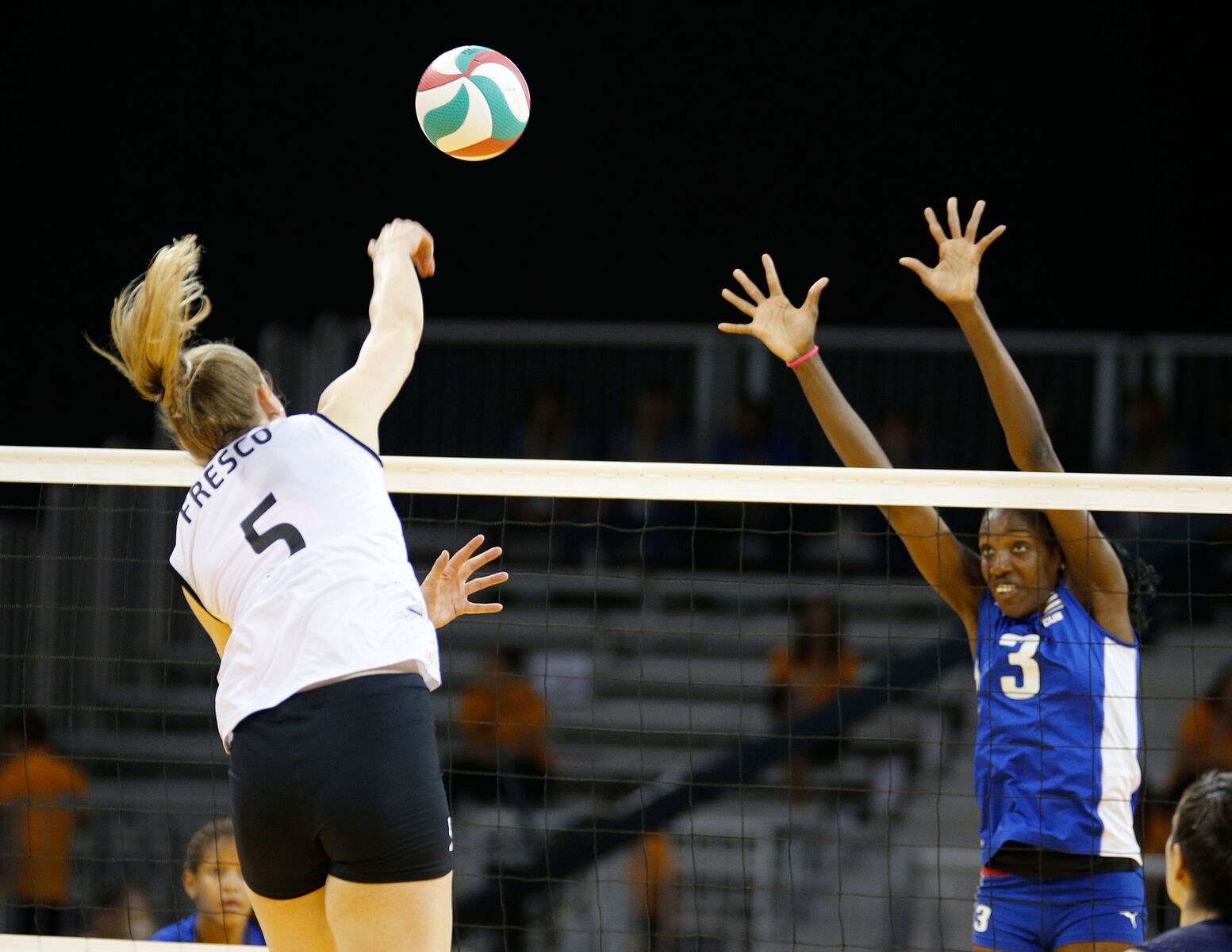 Electrizante encuentro Cuba-Argentina