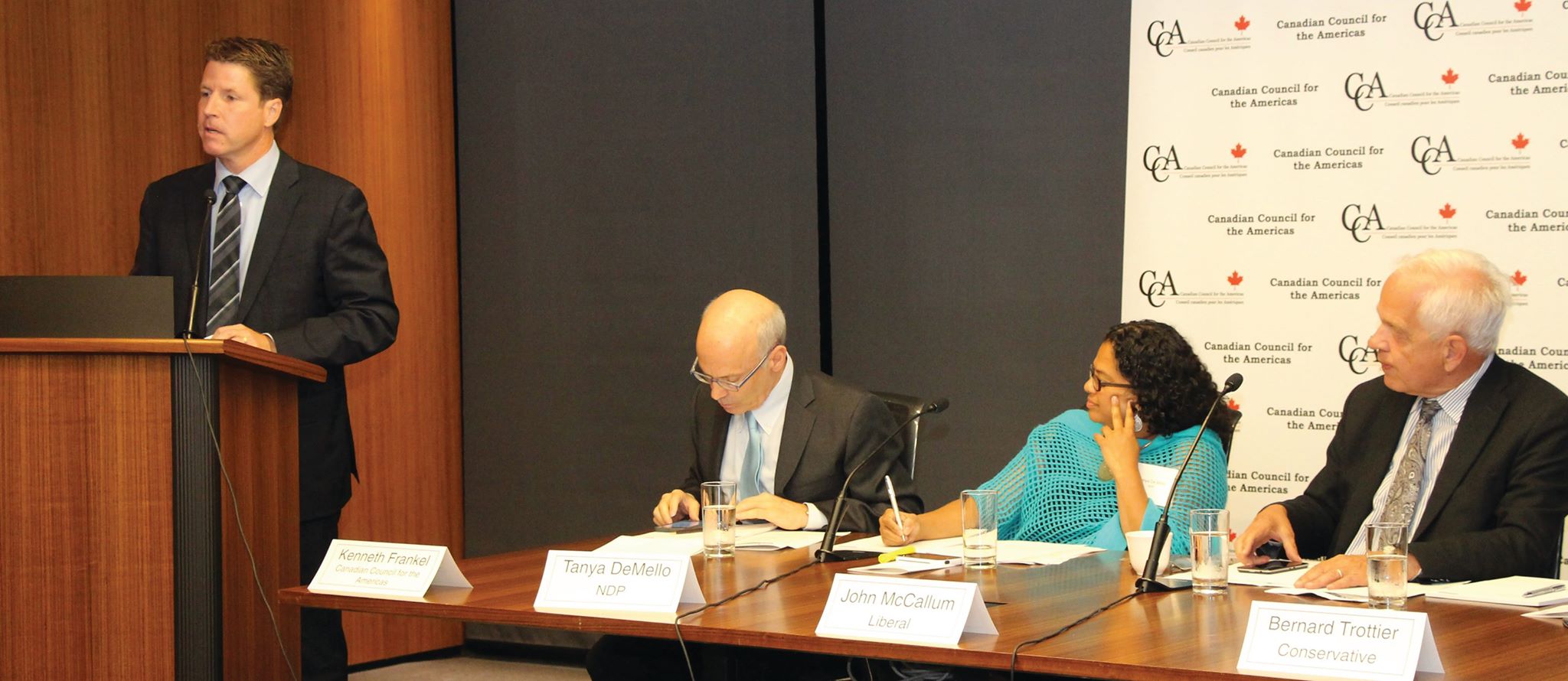 Según el parlamentario Trottier, México “no cumple” aún los requisitos para eliminar los visados