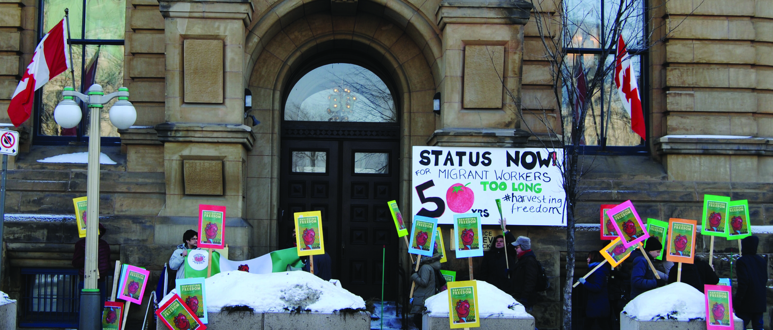 Reclaman derecho a residenciade los temporales agrícolas