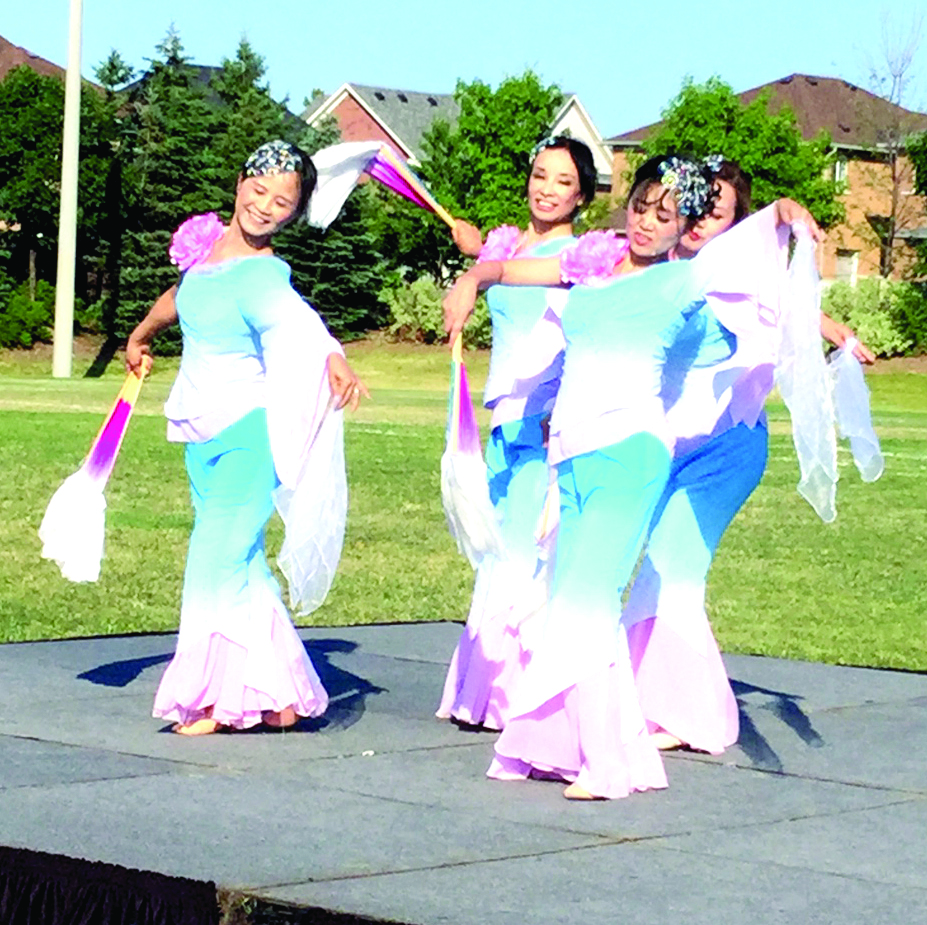 PICNIC FAMILIAR EN OAKVILLE: Día Multiculturalen Halton, con toque latino
