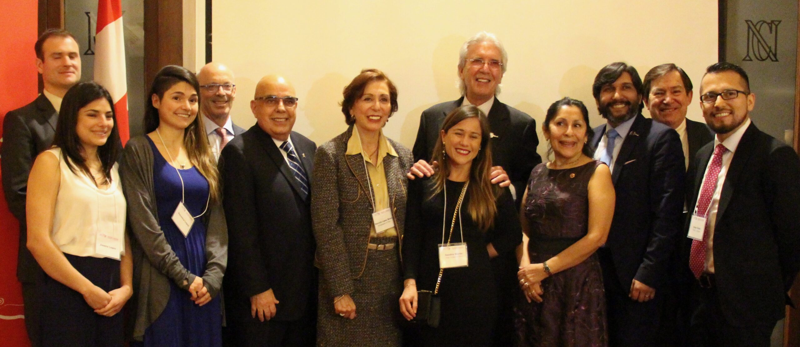 PREMIOS DE LA PCCC: Destacana Rosa Gálvez por su rol como senadora