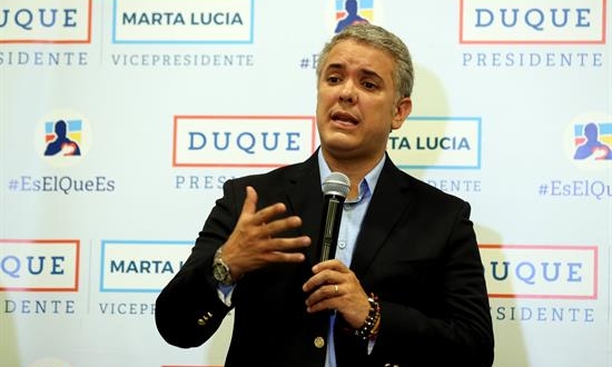 El-candidato-presidencial-uribista-Iván-Duque.-EFE-550x330