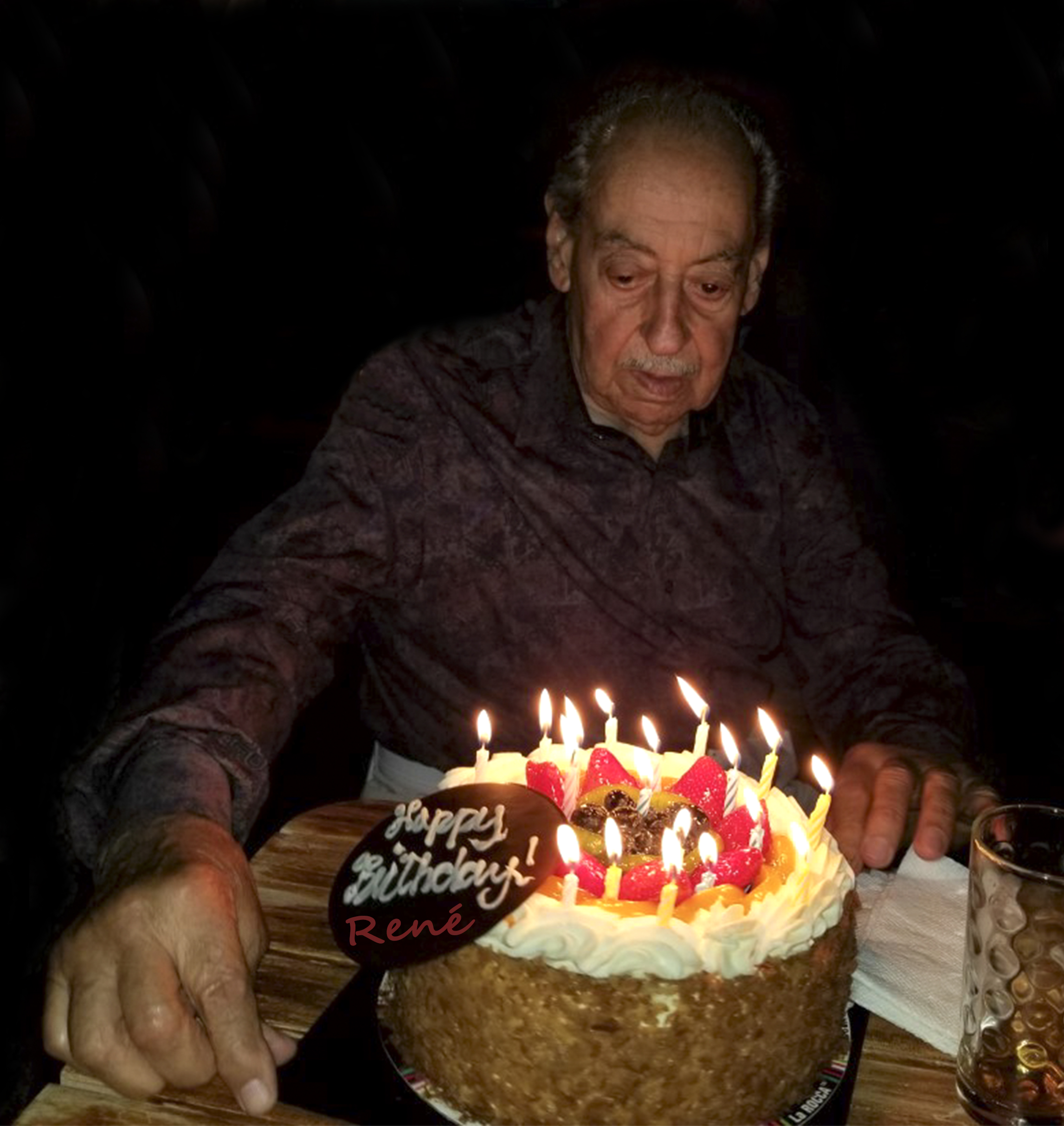 2B-Don René y sus 88 Foto Carlos Castaño