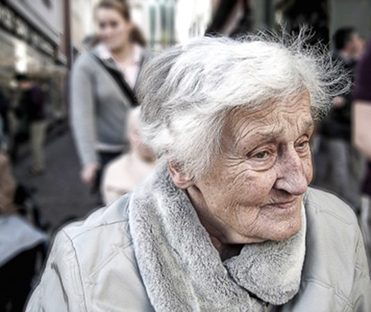 La soledad no deseada: un factor de riesgo para el desarrollo de demencias