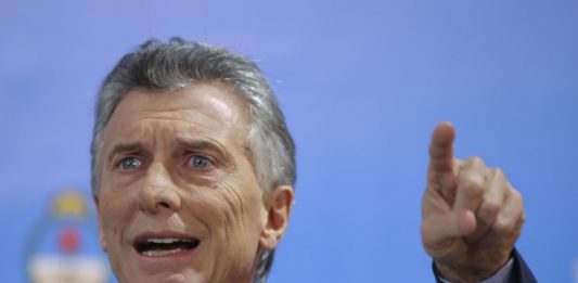 Algo salió mal – Crónica brevísima de un fracaso anunciado
