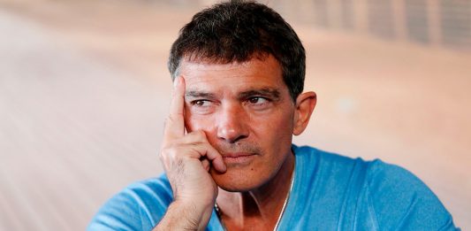 El misterio del color de Antonio Banderas