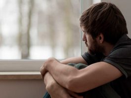 Depresión: el riesgo de sufrirla es mucho mayor en hombres que en mujeres en zonas desfavorecidas