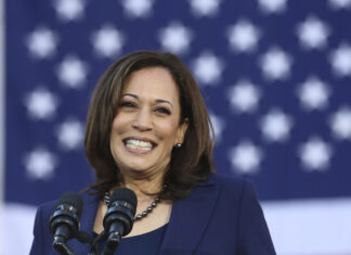 Kamala Harris y su papel como representante del mundo en un país aislado