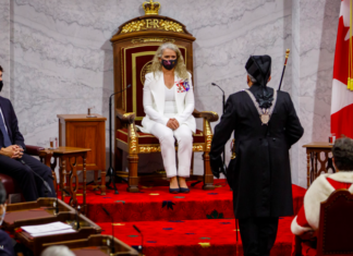 Discurso del Trono: mayor apoyo a salud, más empleos y ayudas de emergencia
