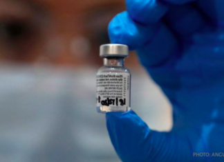 More Canadians willing to roll up their sleeves right away as national COVID-19 vaccine rollout begins