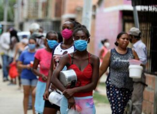 Desocupación, pobreza y desigualdades azotan a Latinoamérica