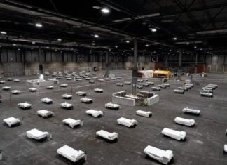 Autoridades de Ontario amenazan con otro cierre ante posible nueva ola de Covid-19