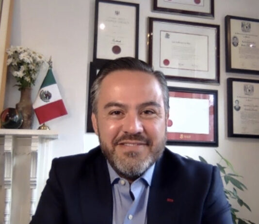 Los emprendedores hispanos también crean fuentes de empleo en Canadá