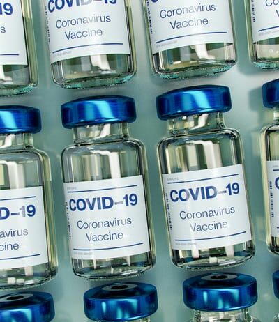 Autoridades de Toronto facilitan la vacunación contra la Covid-19 a personas sin seguro médico de Ontario