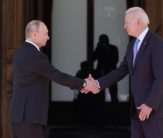 Destacan oportunidad de normalizar relaciones Rusia-EEUU