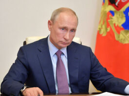 Putin destacó capacidad militar rusa en Día de la Armada