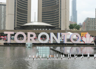 Honroso reconocimiento a residentes indocumentados en Toronto