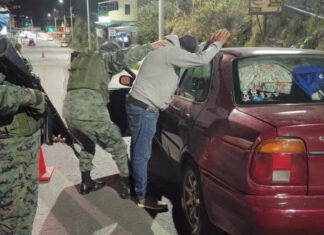Militares en las calles contra la inseguridad en Ecuador