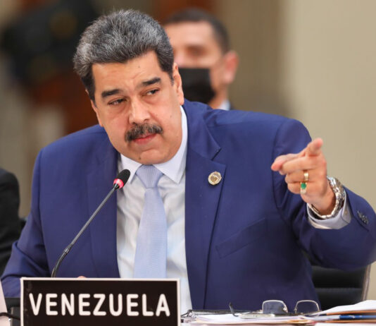 Gobierno de Venezuela y oposiciones reanudaron diálogo en México