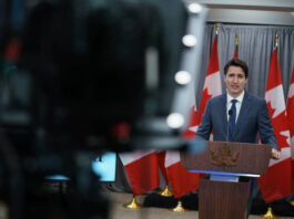Llueven críticas a Trudeau por viajar en el Día Nacional de la Verdad y la Reconciliación