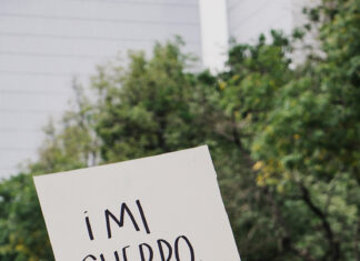 Marea de protestas contra restricción del aborto en EEUU