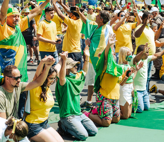 Bolsonaro to privatize PETROBRAS oil company in Brazil