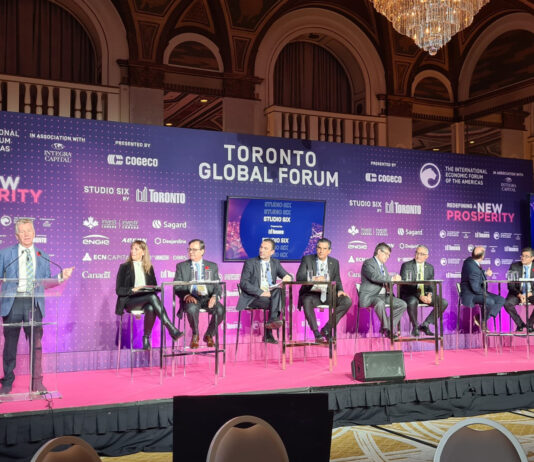 Embajadores latinos participaron en el Toronto Global Forum
