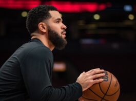 Los Raptors ganan su tercer encuentro consecutivo con su estrella Freed VanVleet