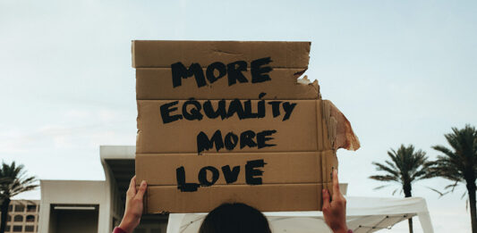 Justicia social y la cura para un mundo que sufre