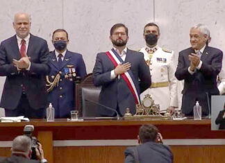 Gabriel Boric, el mandatario más joven de Chile, ya ocupa sus funciones