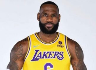 El rey LeBron James
