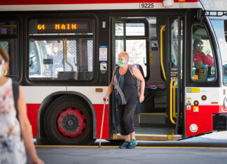 100 años de mover Toronto