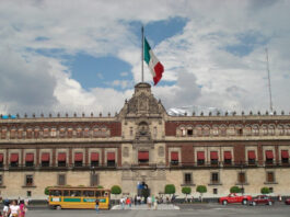 Palacio Nacional okupado