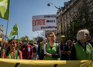 Greenpeace France mistrusts Macron’s environmental promises