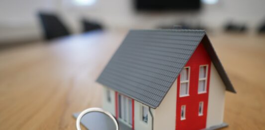 Ottawa prohibirá a los extranjeros comprar casas en Canadá
