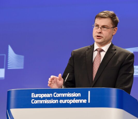 European Union maintains suspension of budgetary rule until 2023