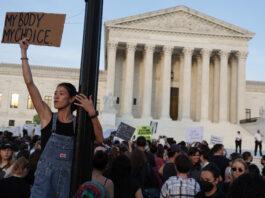 Varias demarcaciones en EEUU defienden derechos de la mujer