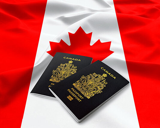 Retrasos en la obtención de pasaportes preocupan a los canadienses