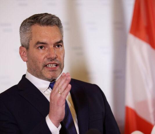Austrian Foreign Minister: EU embargo on Russian gas is impossible