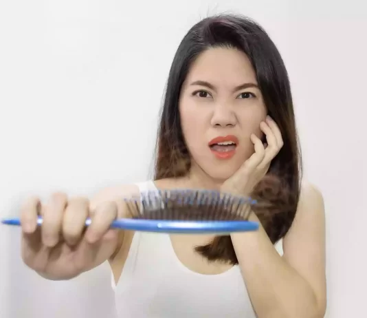 ¿Por qué perdemos más cabello durante el otoño? La ciencia responde